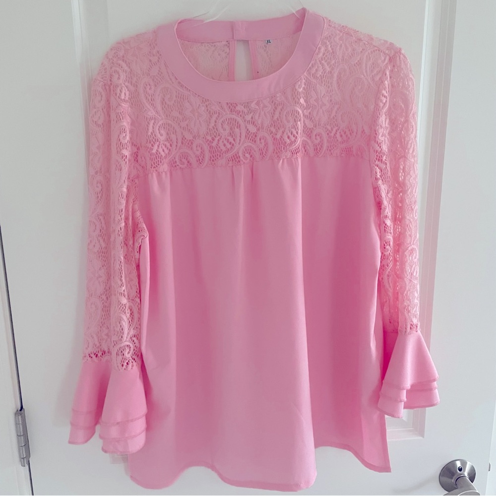 Cute pink top